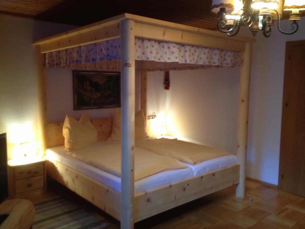 Alm-Apartments Хайлигенблут Стая снимка